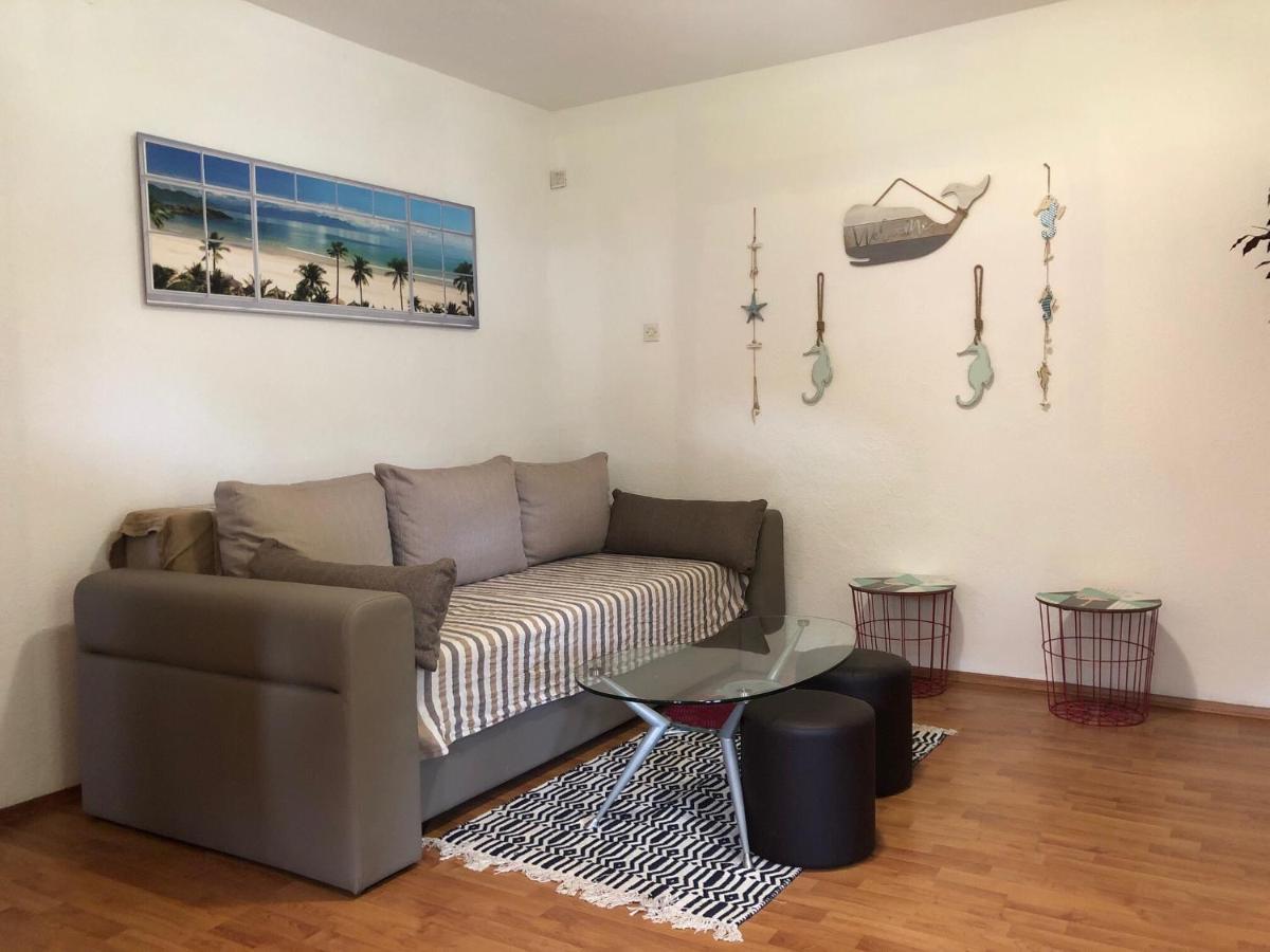 Vacation House "Andy" Pula Exterior photo